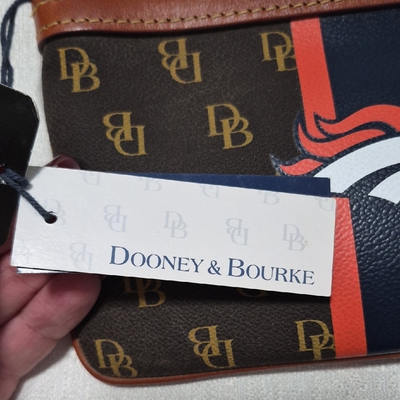Dooney and Bourke Denver Broncos Logo Wristlet Purse Clutch Zipper with Handle - Picture 3 of 6